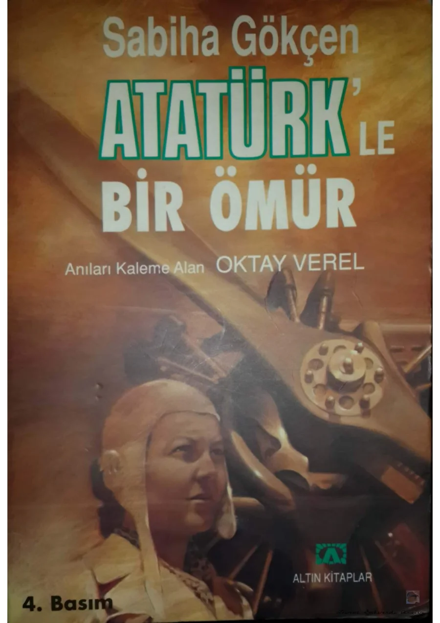 Atatürk'le Bir Ömür kapak görseli