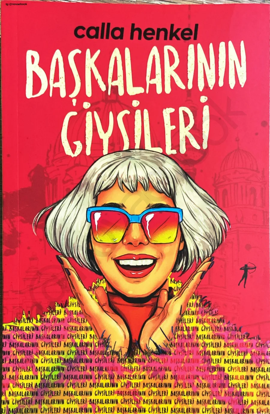 Başkalarının Giysileri kapak görseli