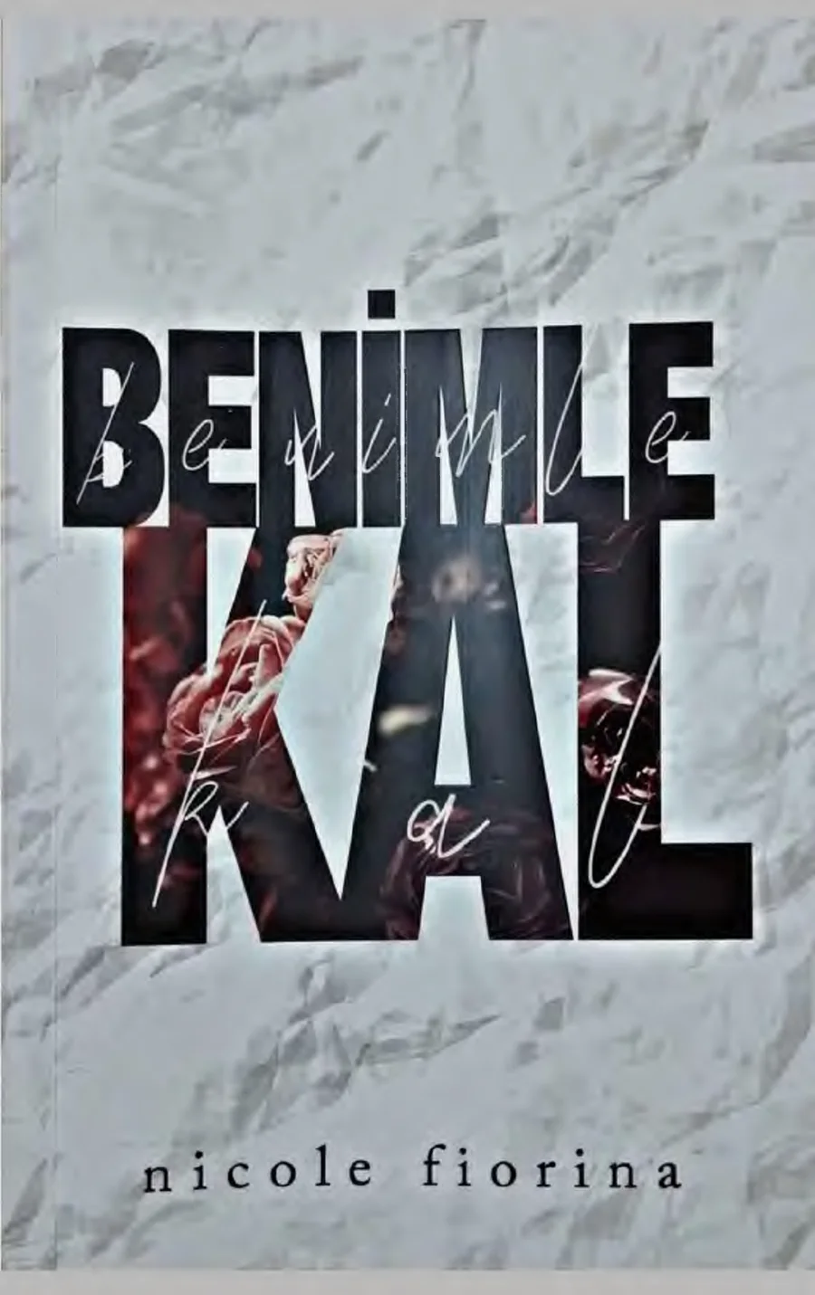 Benimle Kal kapak görseli