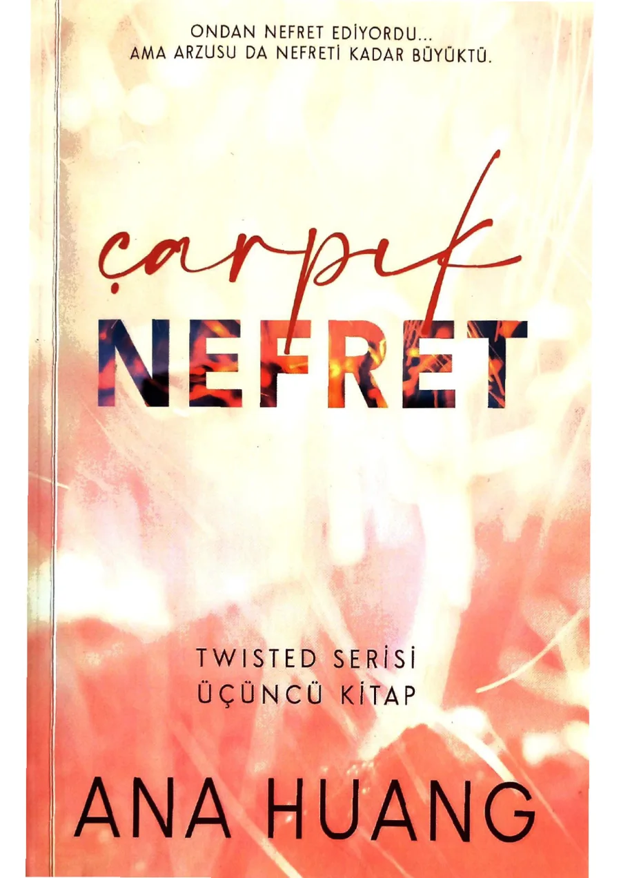 Çarpık Nefret kapak görseli