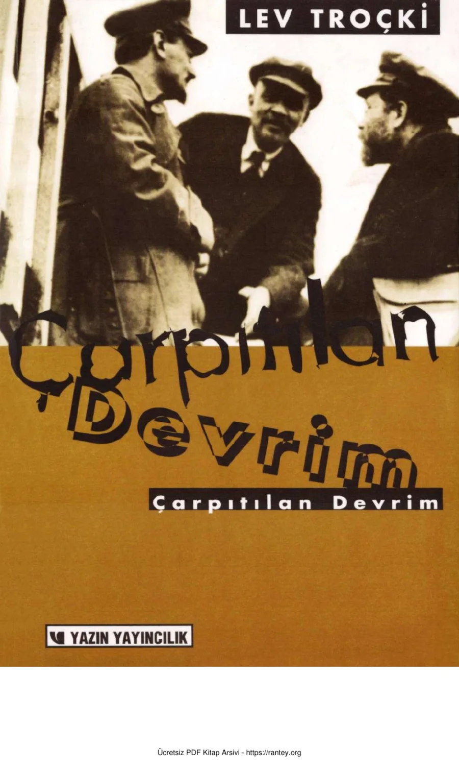 Çarpıtılan Devrim kapak görseli