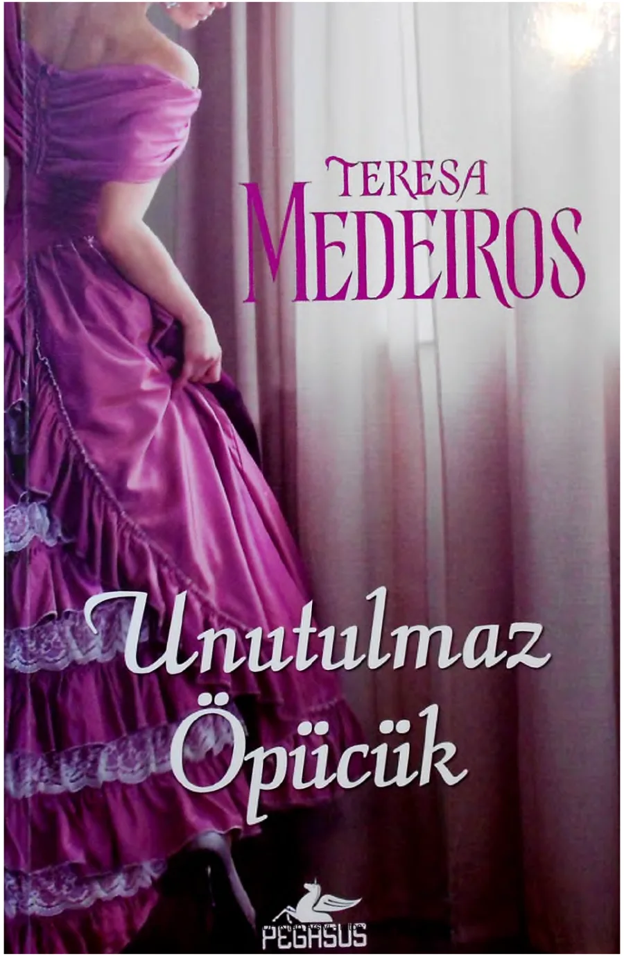 Fairleigh Sisters Serisi 1 Unutulmaz Öpücük kapak görseli