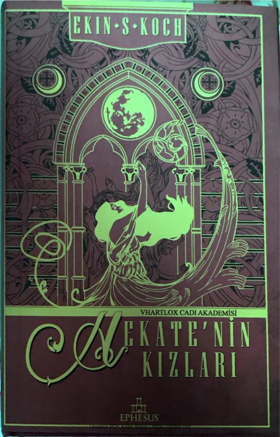 Hekate'nin Kızları kapak görseli
