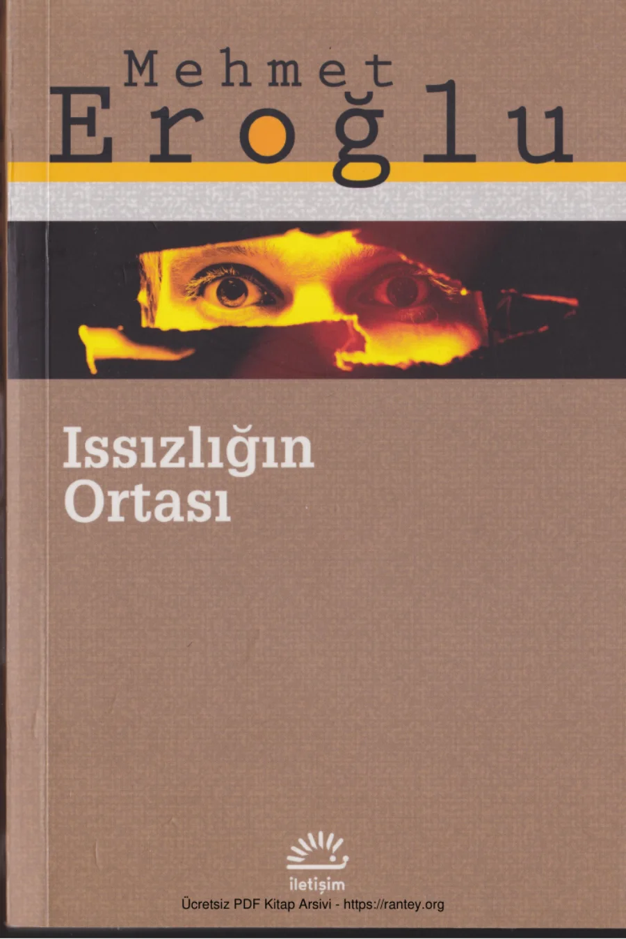 Issızlığın Ortası kapak görseli