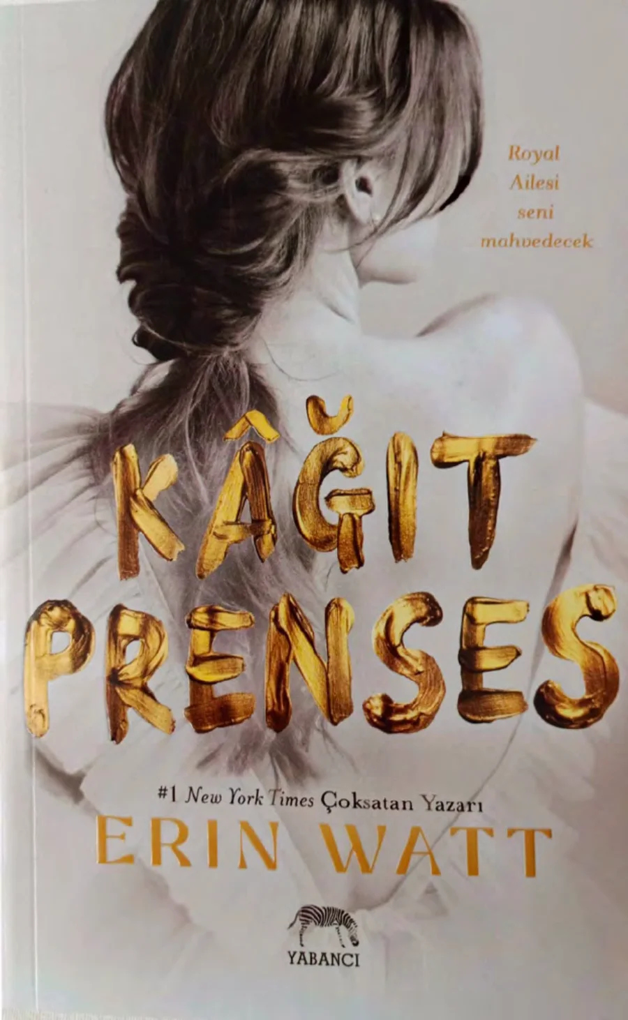 Kağıt Prenses kapak görseli