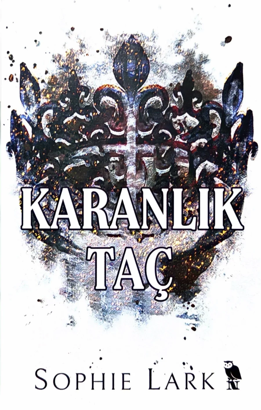 Karanlık Taç kapak görseli