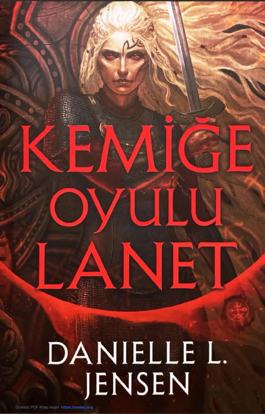 Kemiğe Oyulu Lanet kapak görseli