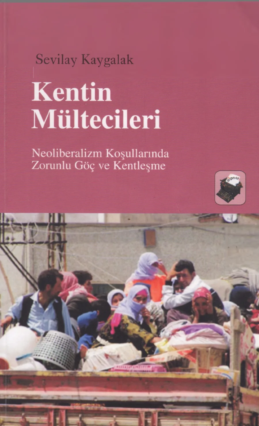 Kentin Mültecileri kapak görseli