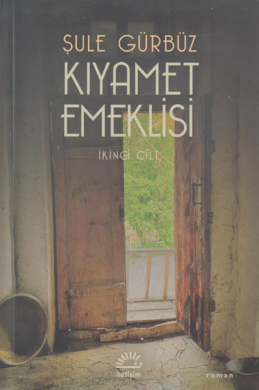 Kıyamet Emeklisi II kitap kapağı