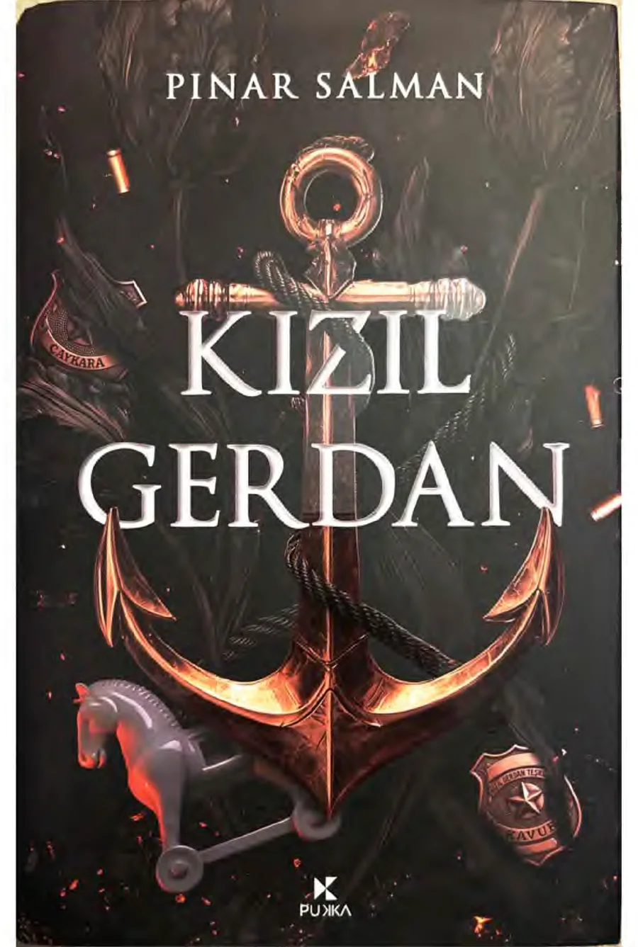 Kızıl Gerdan kapak görseli