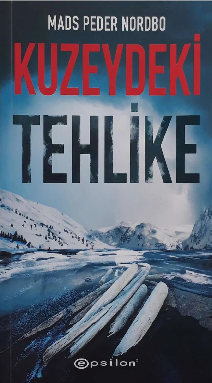 Kuzeydeki Tehlike kapak görseli
