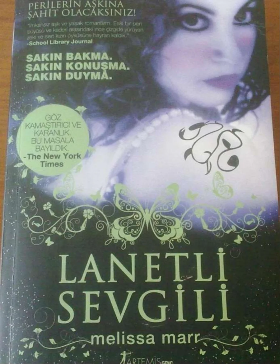 Lanetli Sevgili kapak görseli