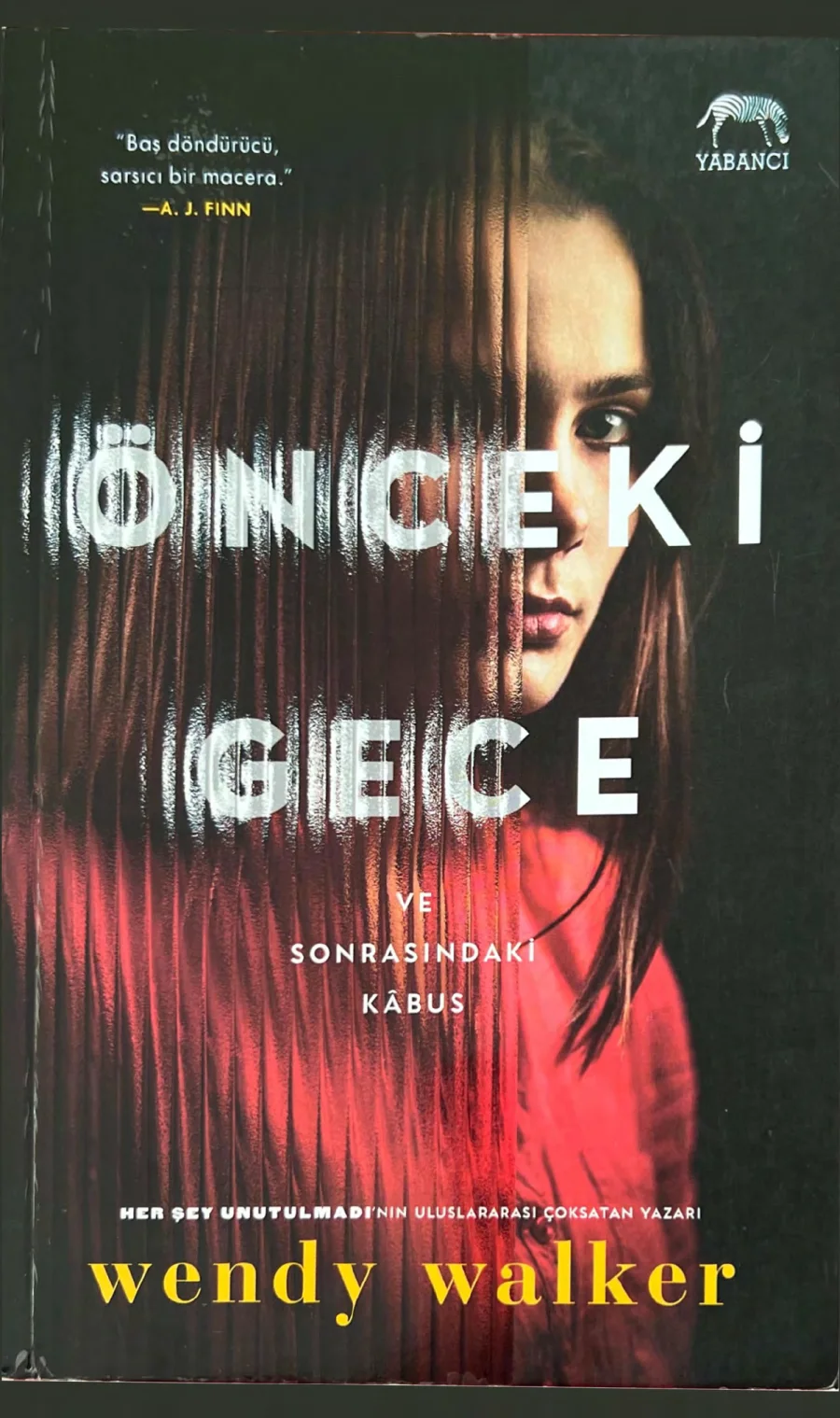 Önceki Gece kapak görseli