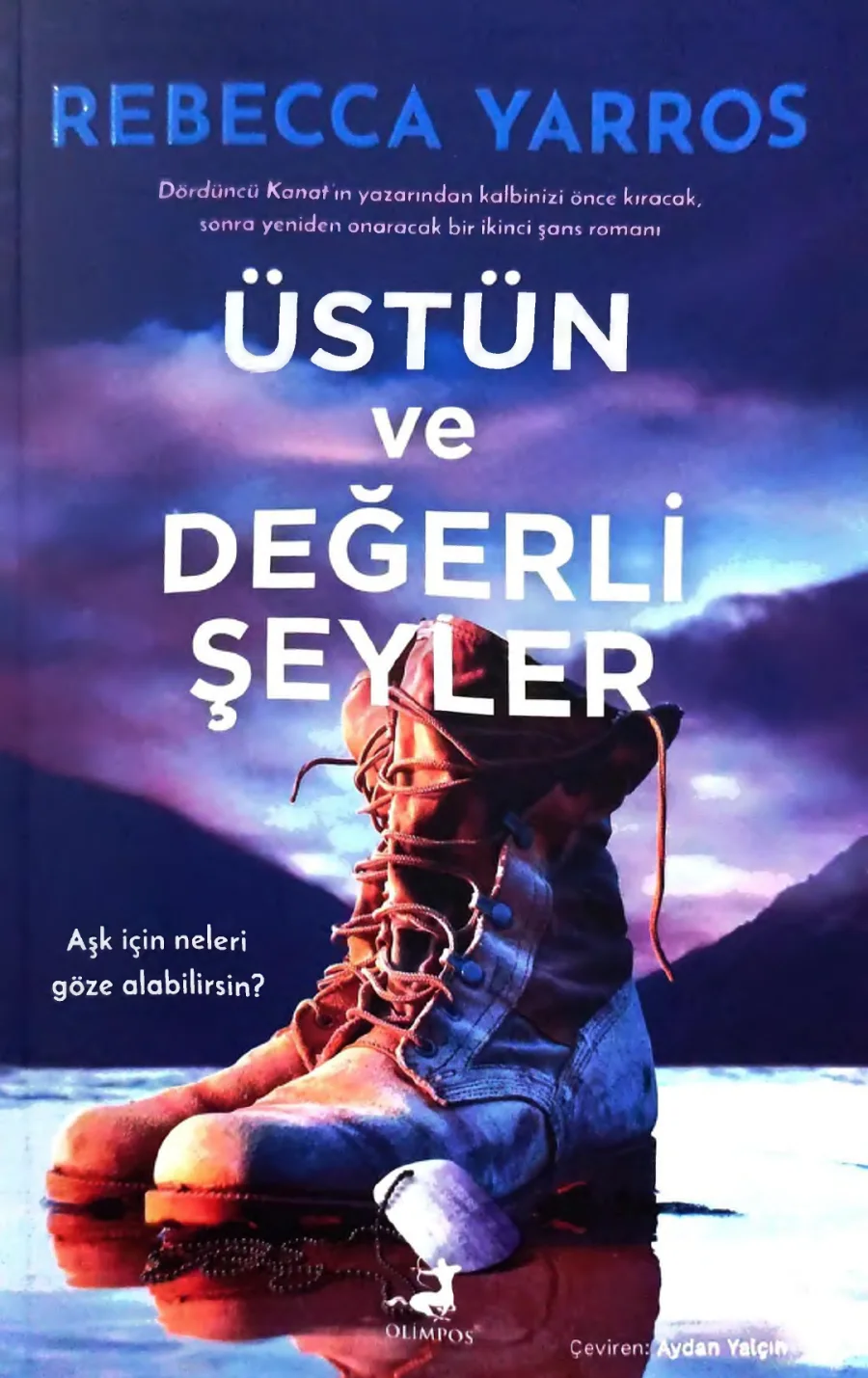Üstün ve Değerli Şeyler kapak görseli