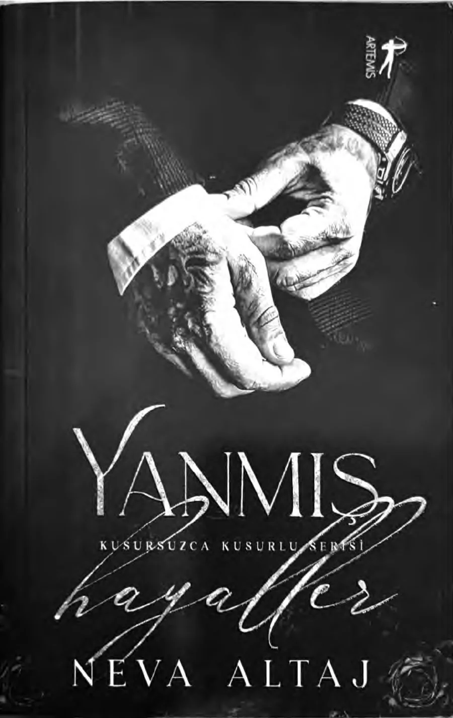 Yanmış Hayaller kapak görseli